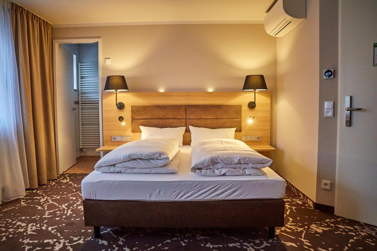 Bed&Breakfast Erber Ismaning Exterior photo